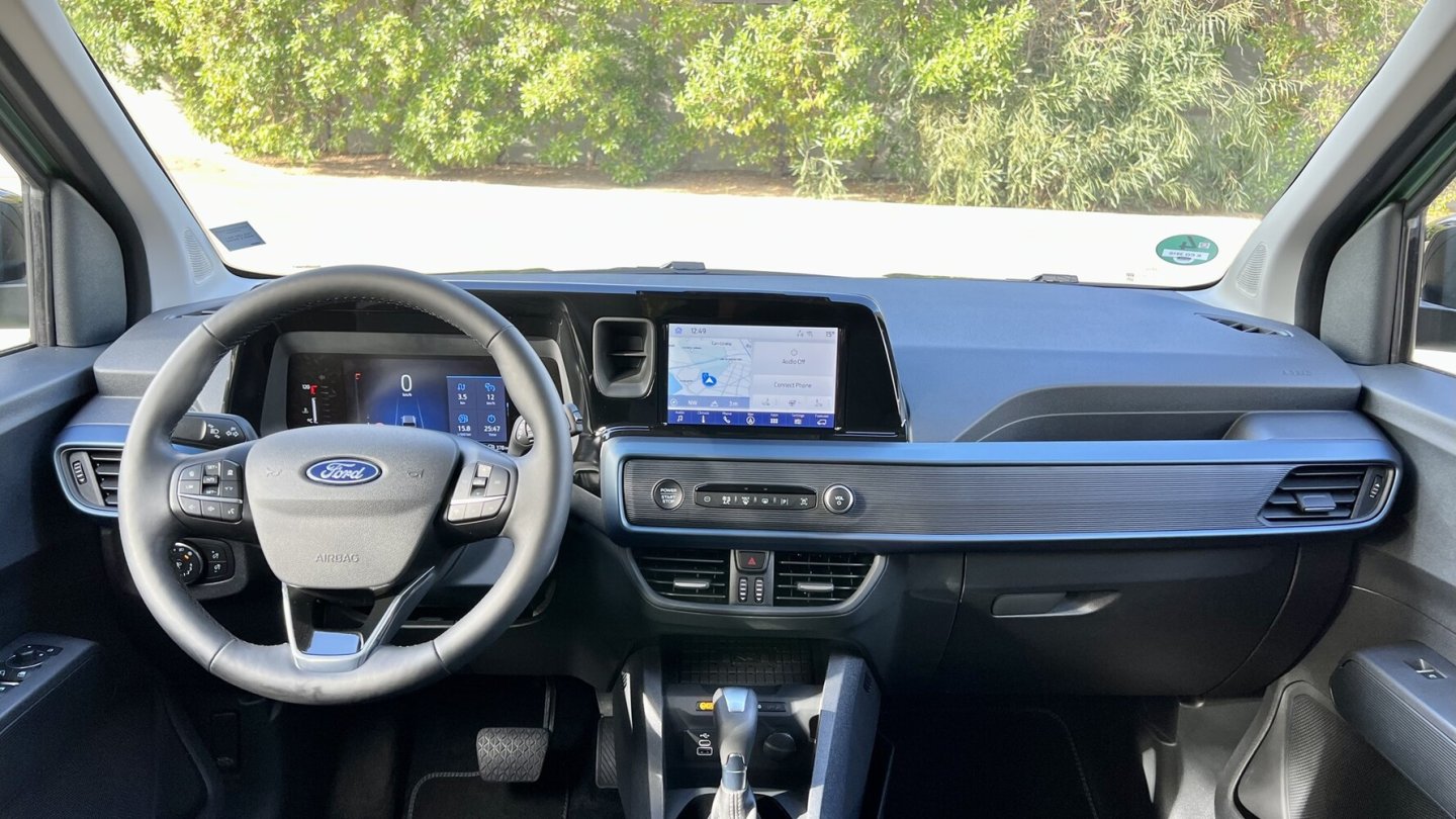 Trotz Touchscreen: Viele physische Bedienelemente erleichtern den Alltag im Auto.