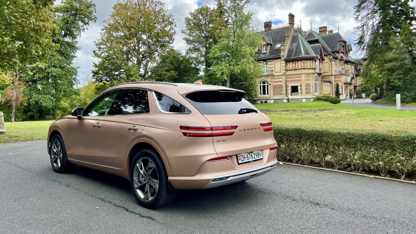 Kein Schriftzug weist auf den Elektroantrieb hin.