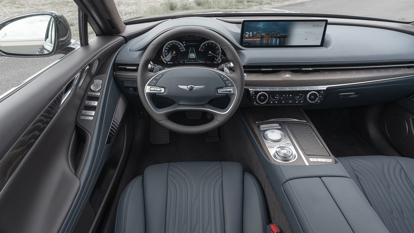 Das Cockpit des Genesis G80.