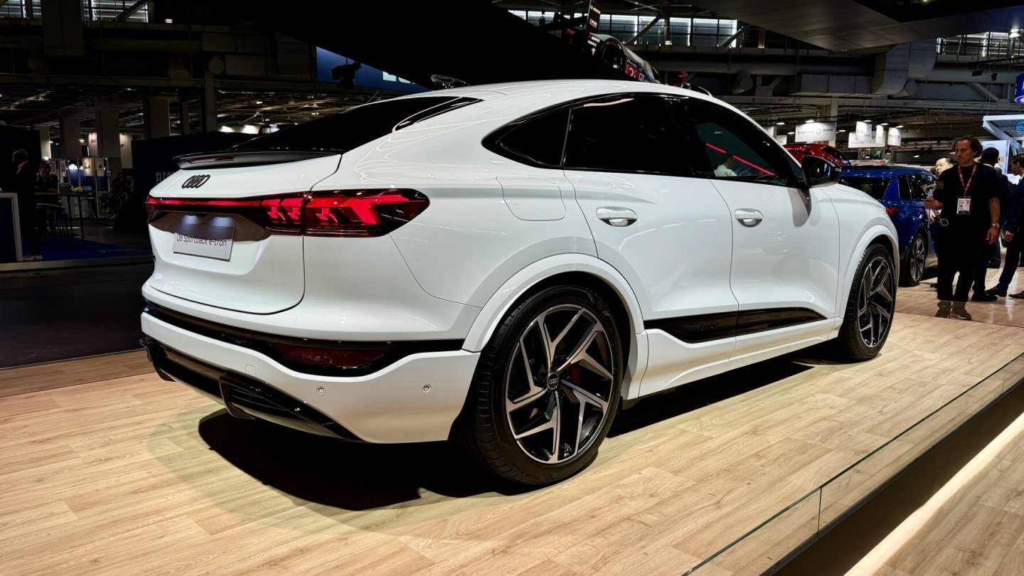 Ganz frisch: Der Audi Q6 Sportback e-tron kommt als zweite Karosserievariante.