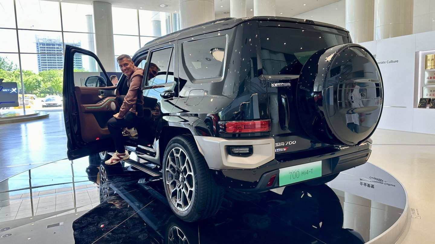 Sitzprobe im Tank 700 - ihn werden wir hierzulande kaum auf der Straße sehen können.