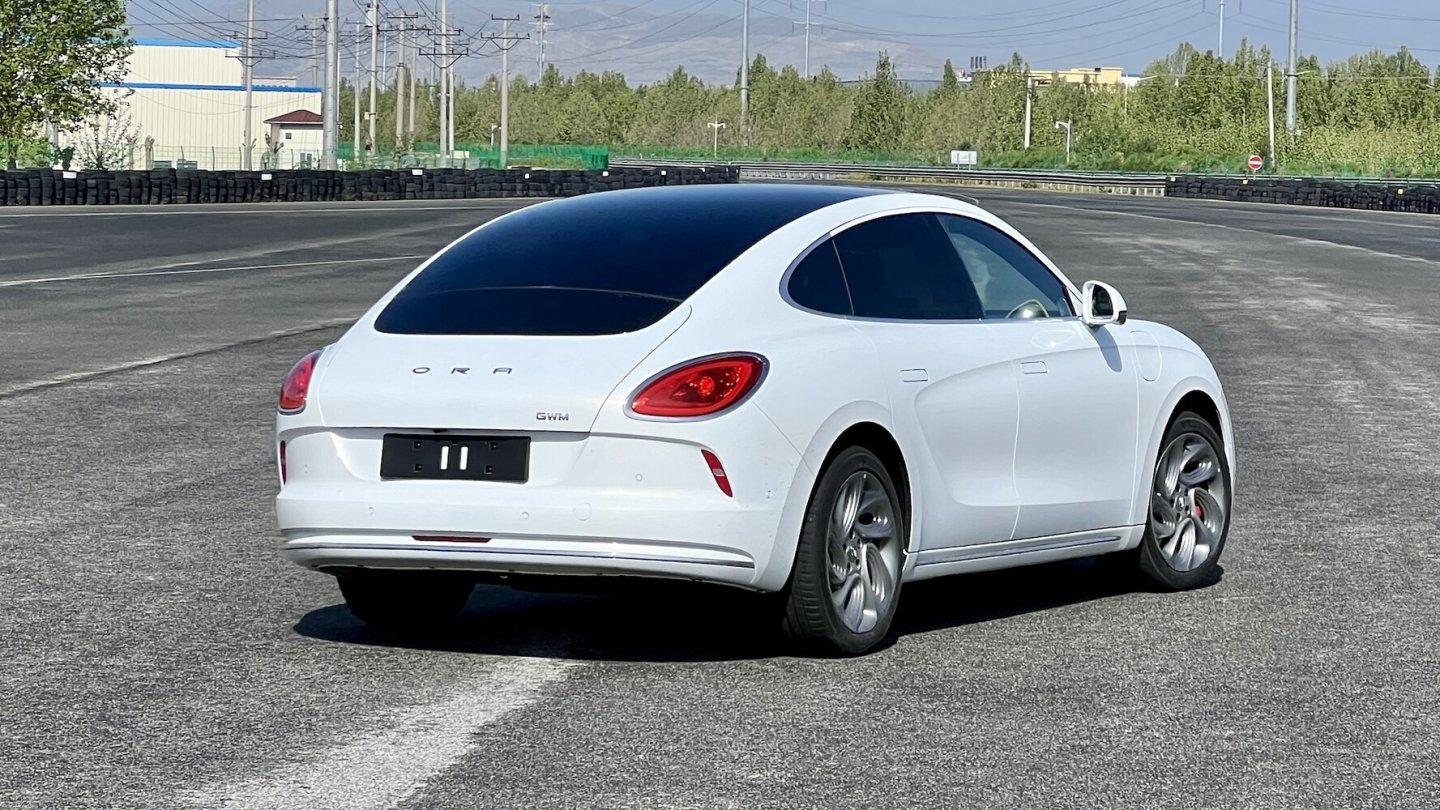 Der Allradler ist gut beherrschbar.