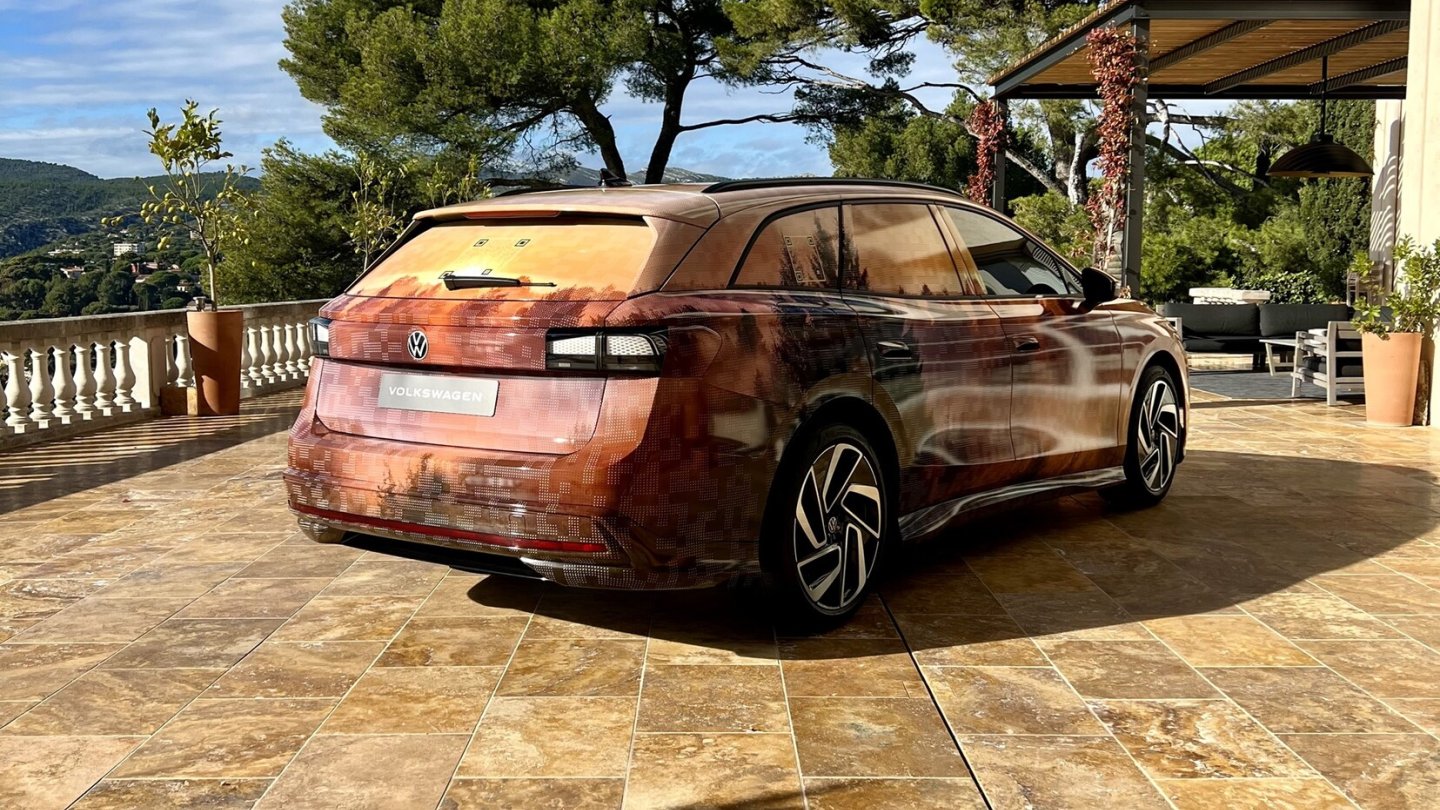 Der Elektro-Kombi VW ID.7 kommt voraussichtlich Mitte des Jahres auf den Markt.