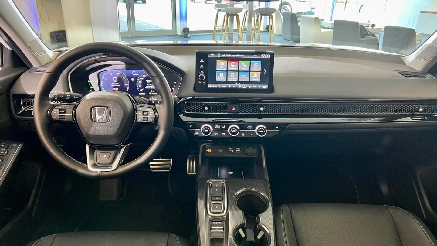 Das Cockpit des neuen Honda Civic wirkt aufgeräumt.