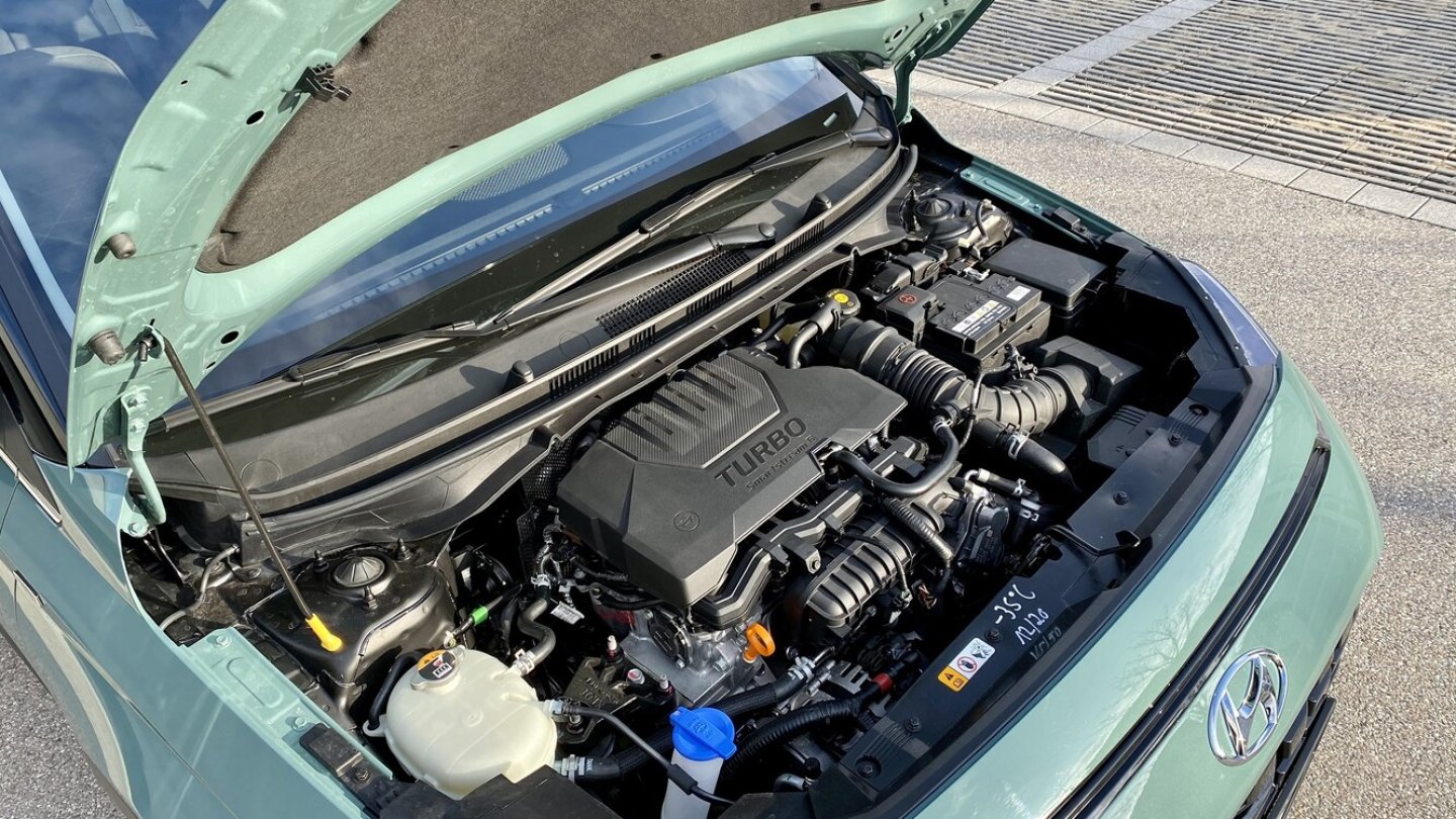 Der Dreizylinder-Benziner leistet 120 PS.