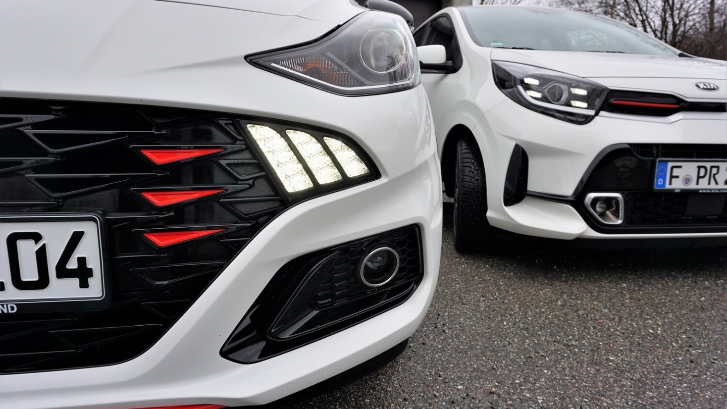 Das Tagfahrlicht des i10 N Line sorgt für eine sportliche Optik.