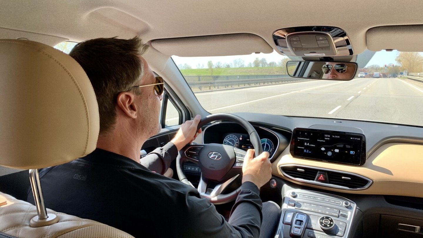 Der nervöse Federungskomfort schmälert den Reisekomfort.