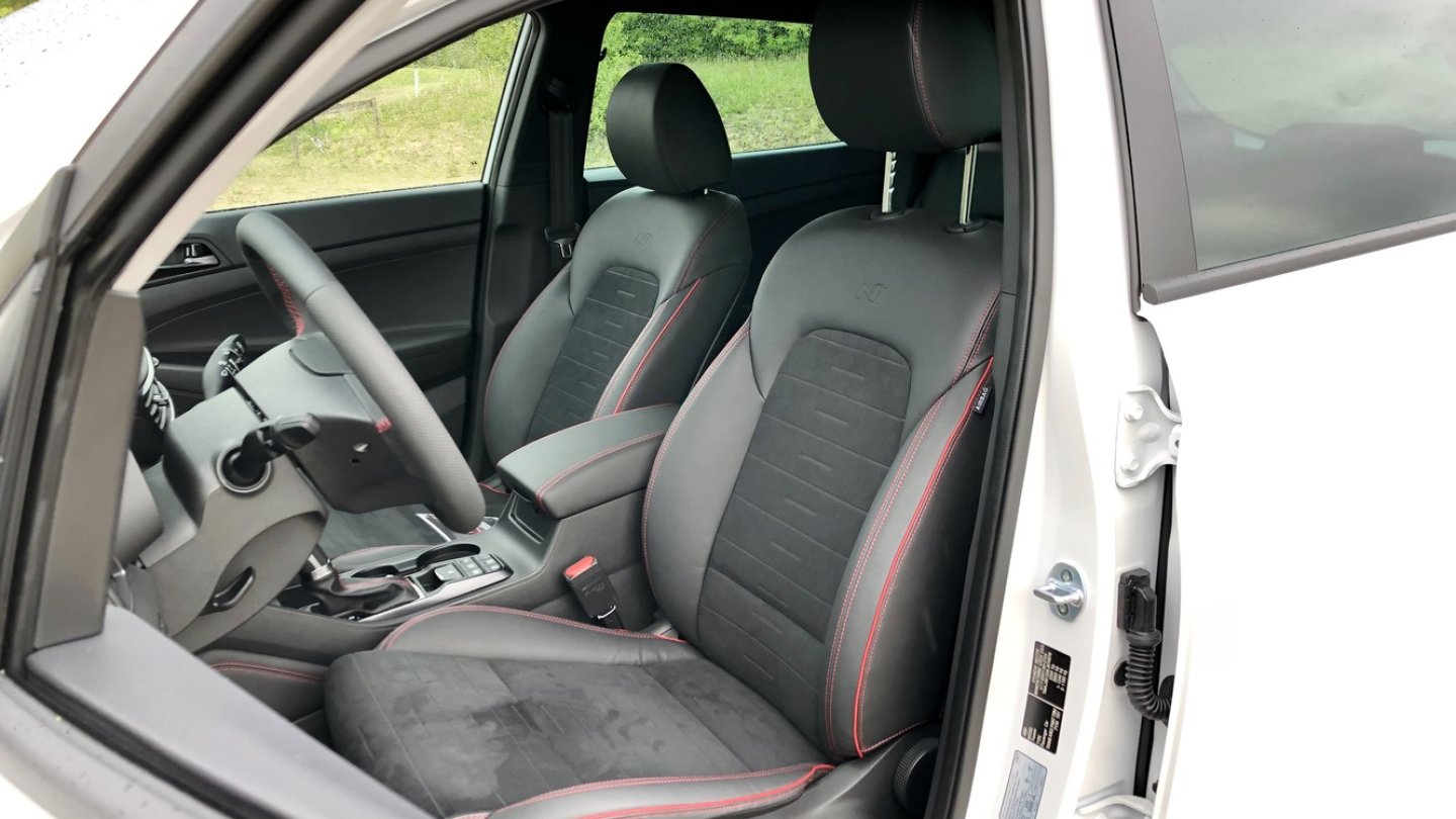 Bequeme Sitze mit hochwertigen Bezügen.