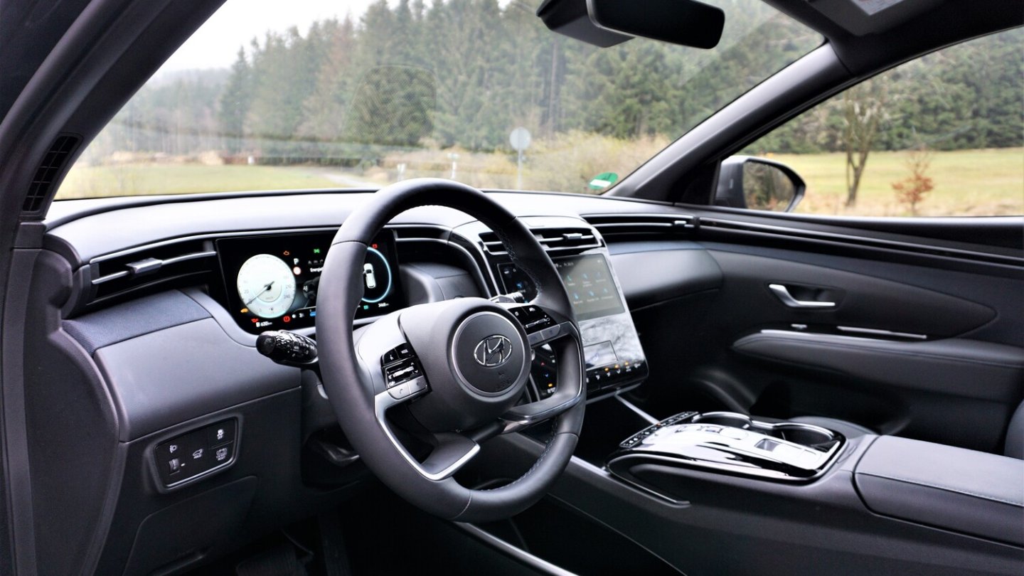 Digitale Instrumente wie hier hat das Basismodell nicht.