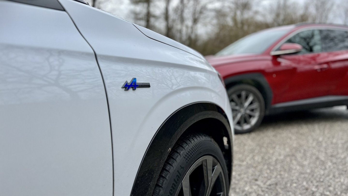 Beide Testwagen fahren in höchster Ausstattungslinie vor.