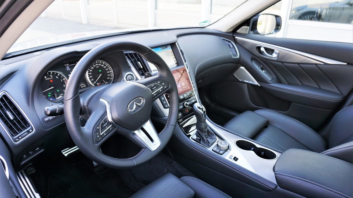 Der Fahrerplatz mit dem bequemen Sitz lädt auch zu langen Strecken ein.