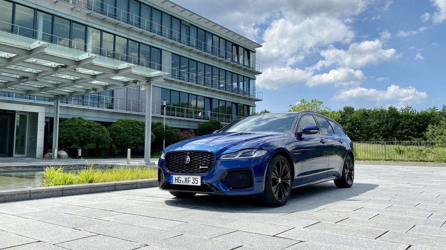 Auch preislich spielt der XF in der Premiumklasse mit.