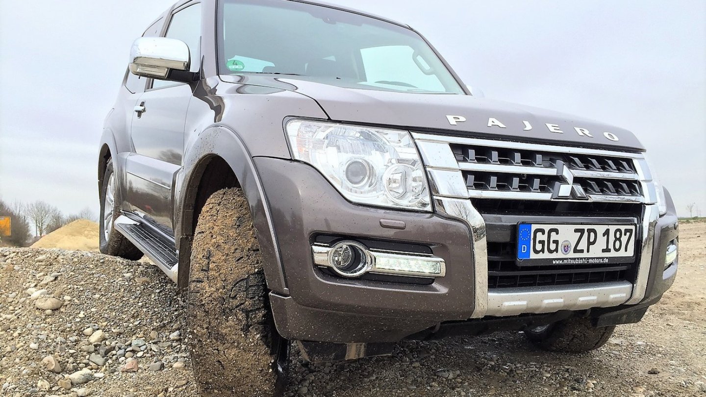 Am Ende waren nicht nur die Reifen des Mitsubishi Pajero schmutzig. Was für ein Spaß.