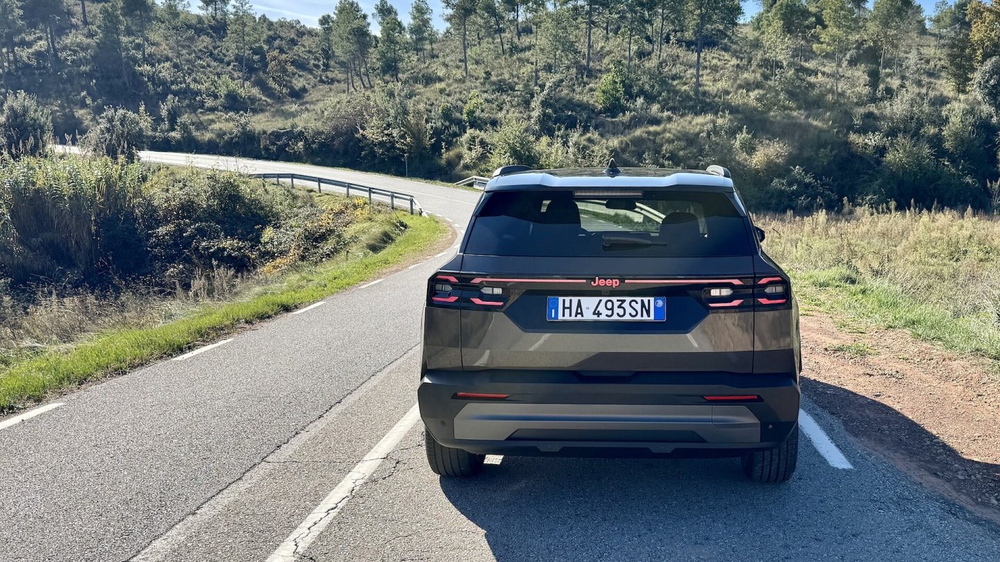 Erste Testfahrten mit dem Mildhybrid-Benziner. Die Systemleistung wird mit 145 PS angegeben.