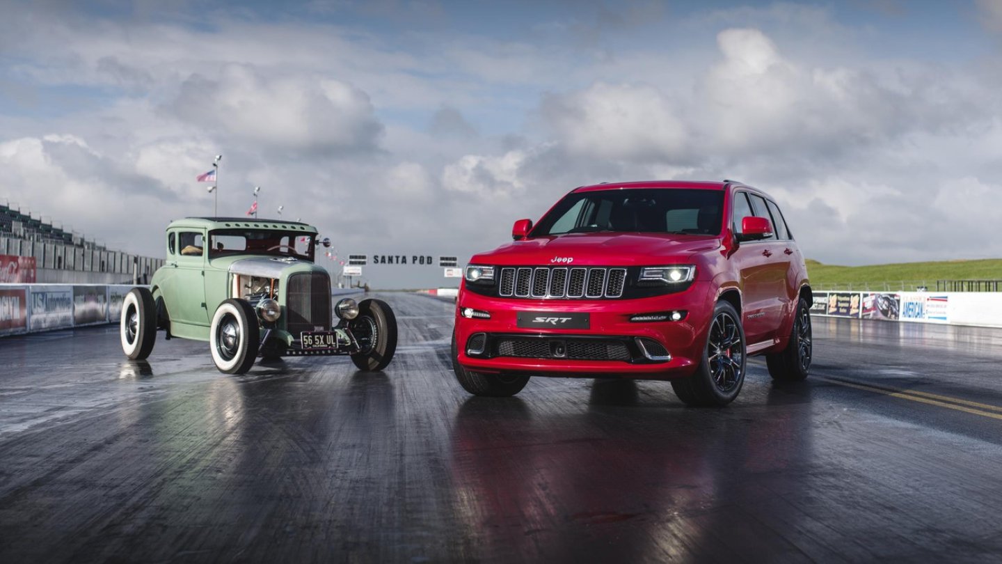 Jeep Grand Cherokee SRT beim Dragster-Rennen