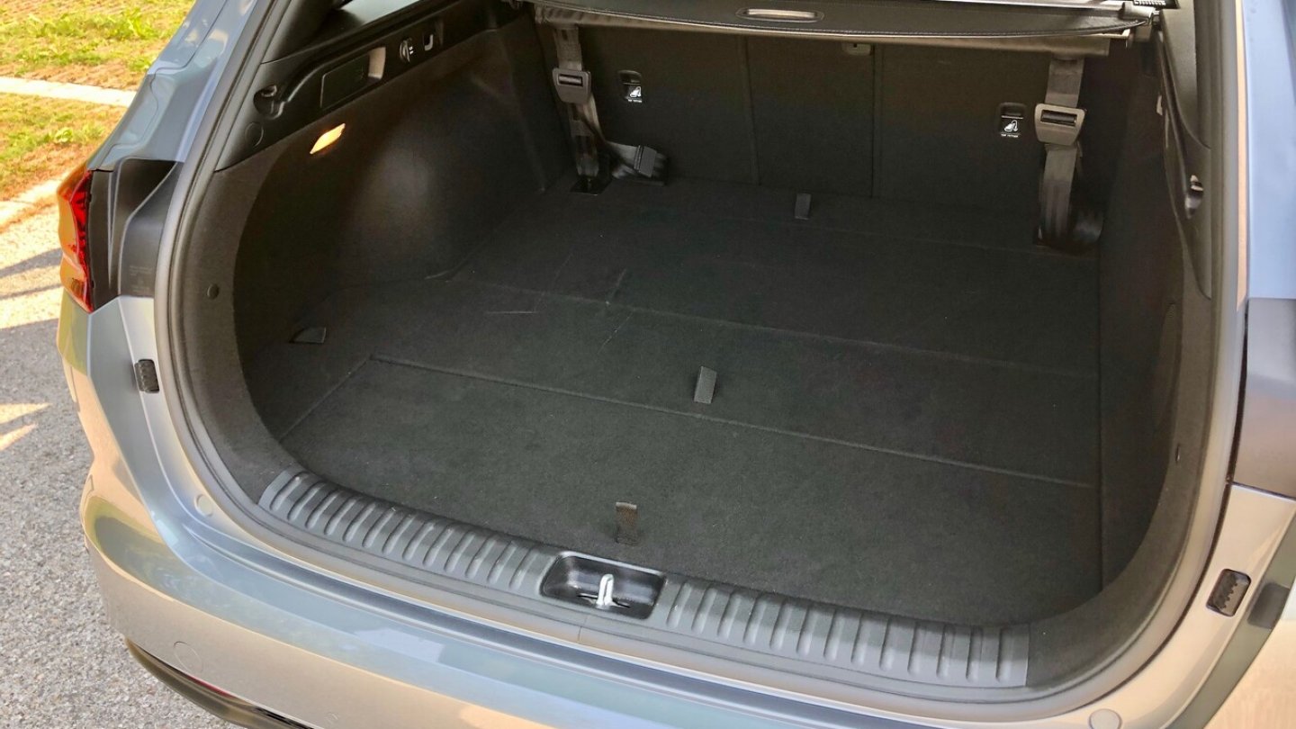 Der Kofferraum im Ceed SW schluckt mindestens 625 Liter Gepäck.