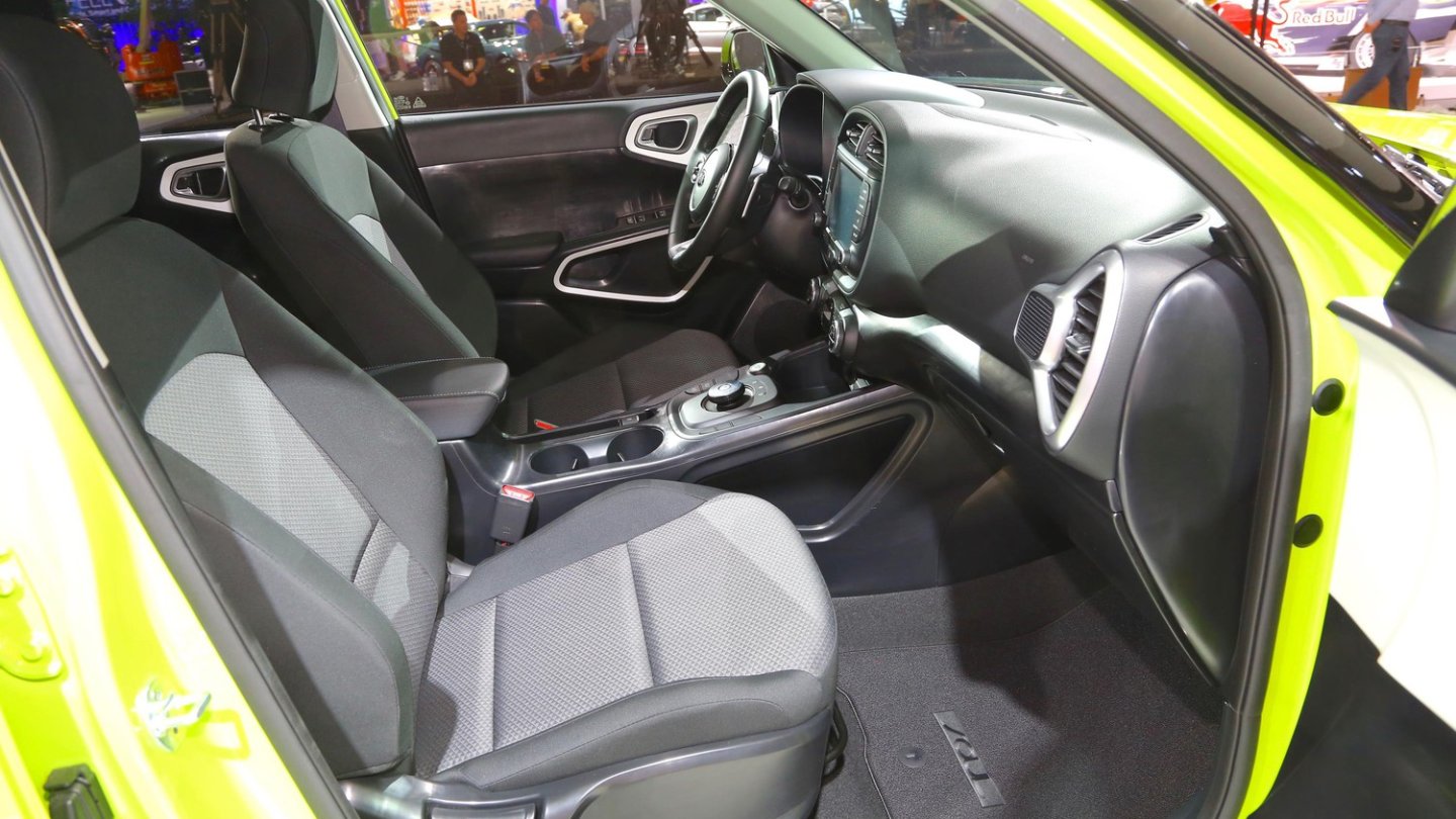 Das Cockpit bekommt ein 10,25 Zoll großes Display.