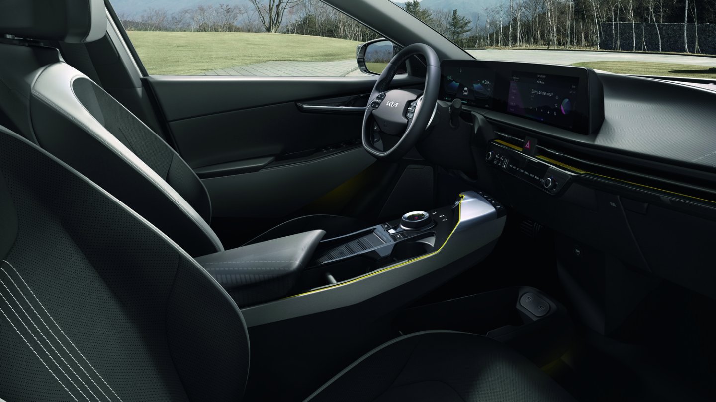 Je nach Ausstattung werden über 100 alte PET-Flaschen für das Material verarbeitet.