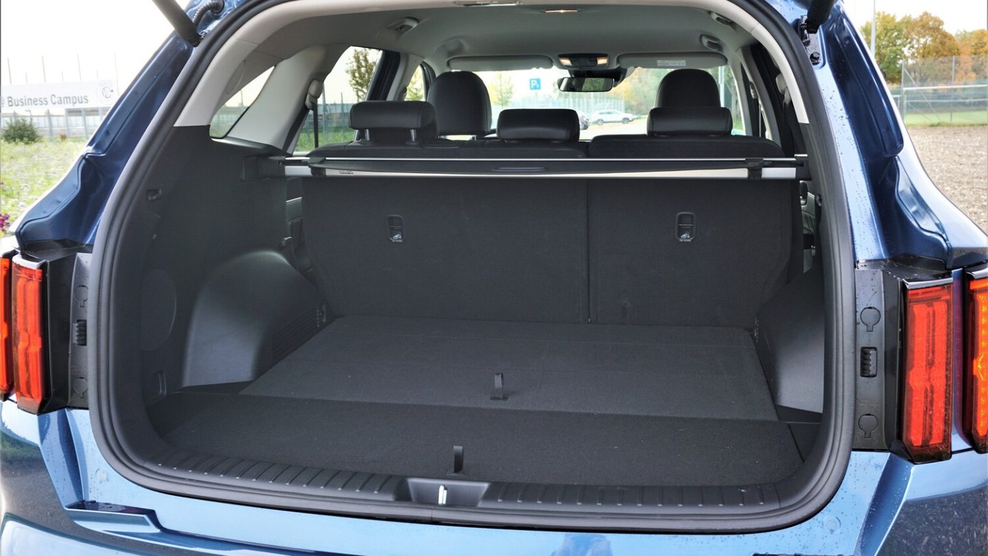 697 Liter fasst der Kofferraum beim fünfsitzigen Sorento.