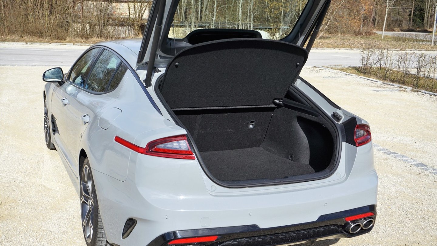 406 Liter Kofferraumvolumen sind eher überschaubar.