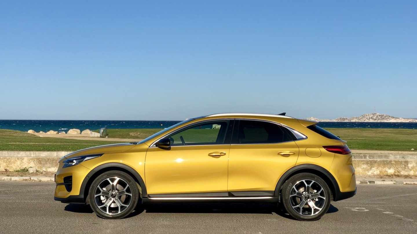 Die Lackfarbe des Testwagens heißt Quantum Yellow.