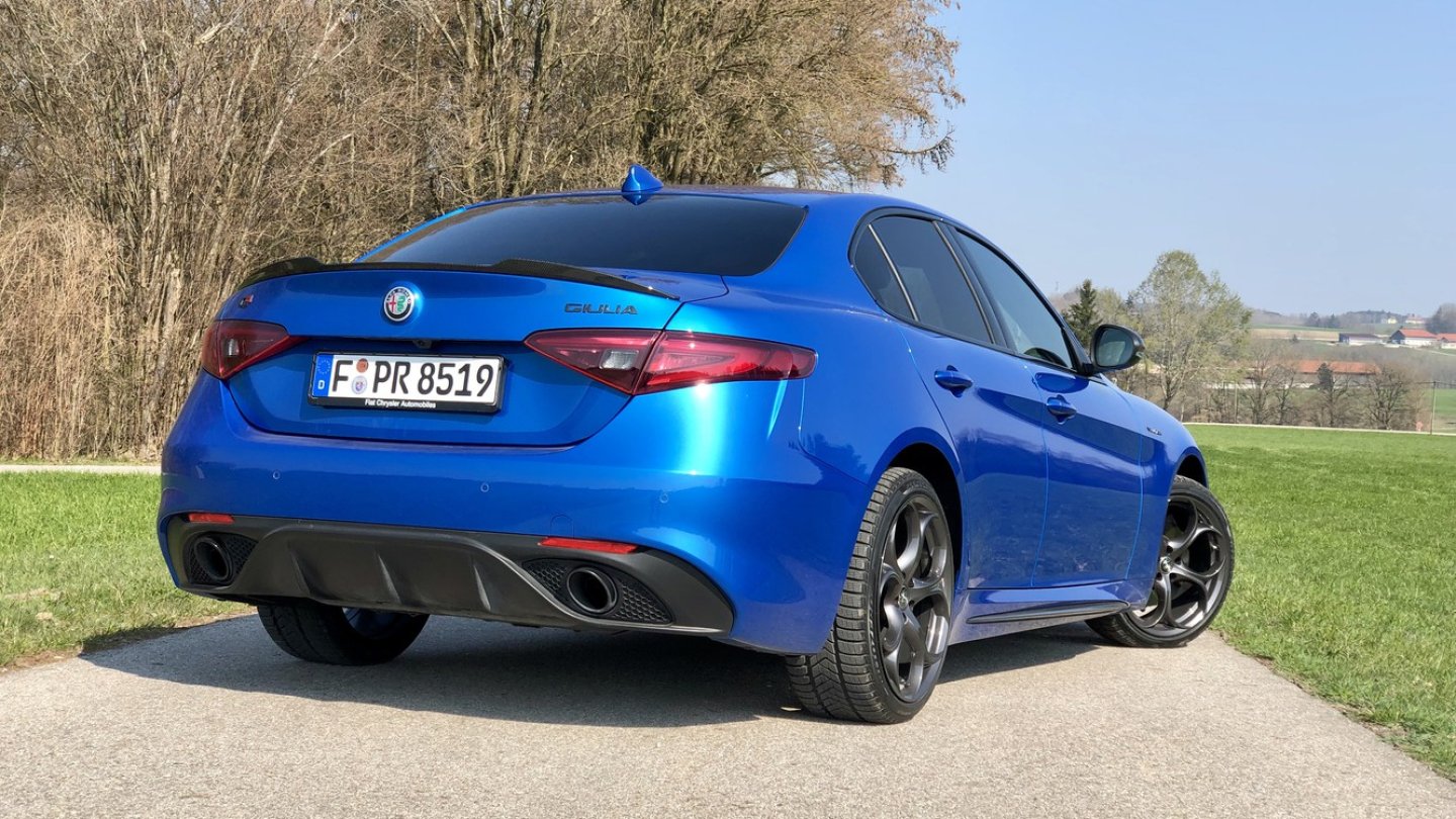 Die Alfa Romeo Giulia stößt bei Fans aus großes Interesse, aber das alleine reicht nicht.