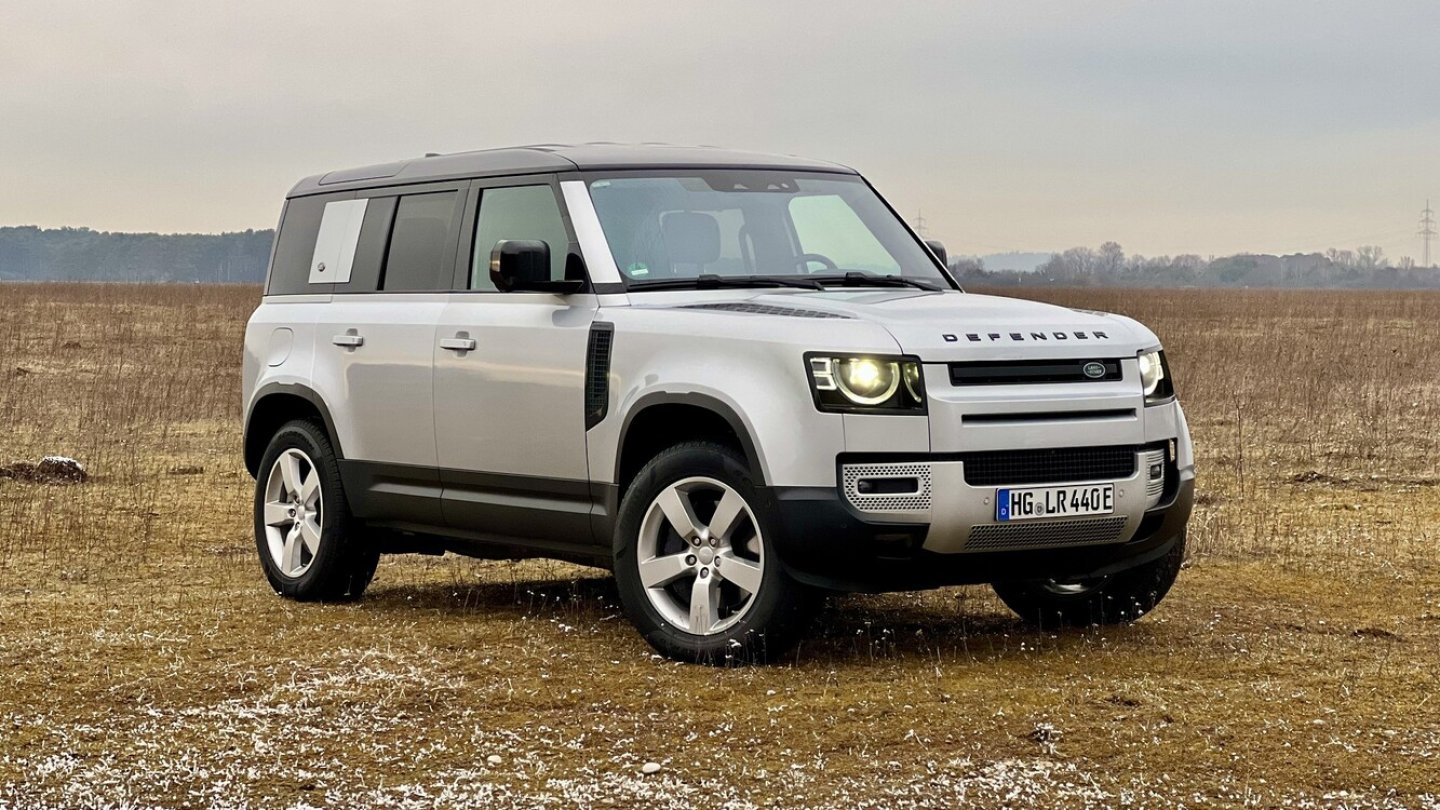 Land Rover Defender 110 P400e