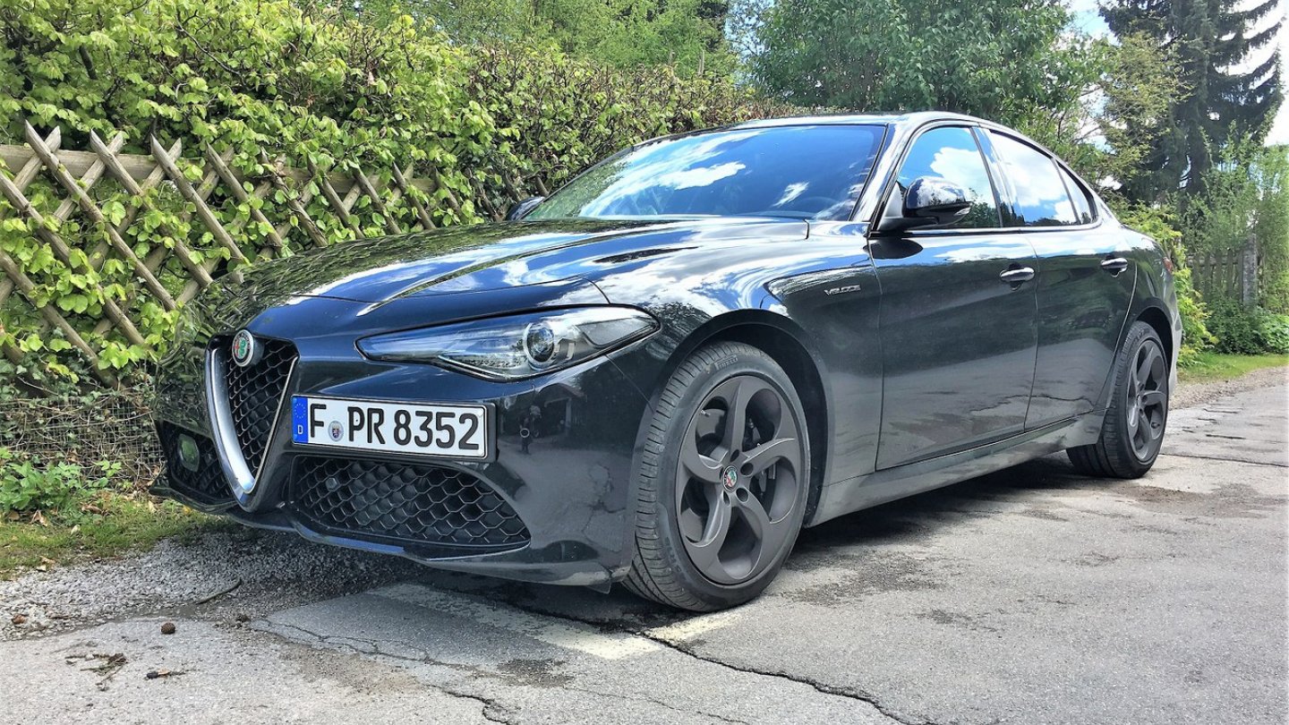 Eine Alternative zu den Firmenwagen made in Germany: Alfa Romeo Giulia.