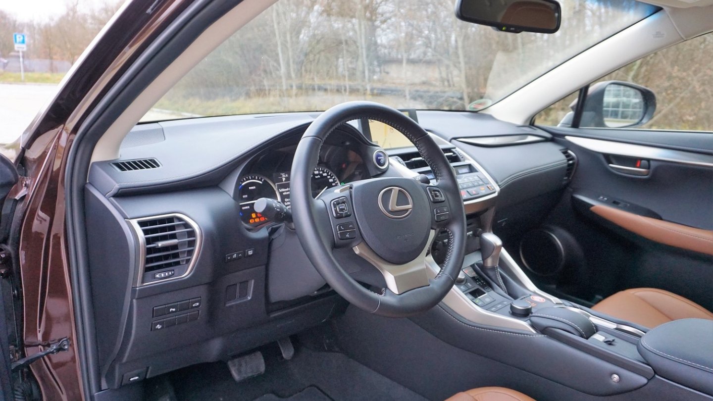 Die Verarbeitung und der Gesamteindruck sind sehr ordentlich.