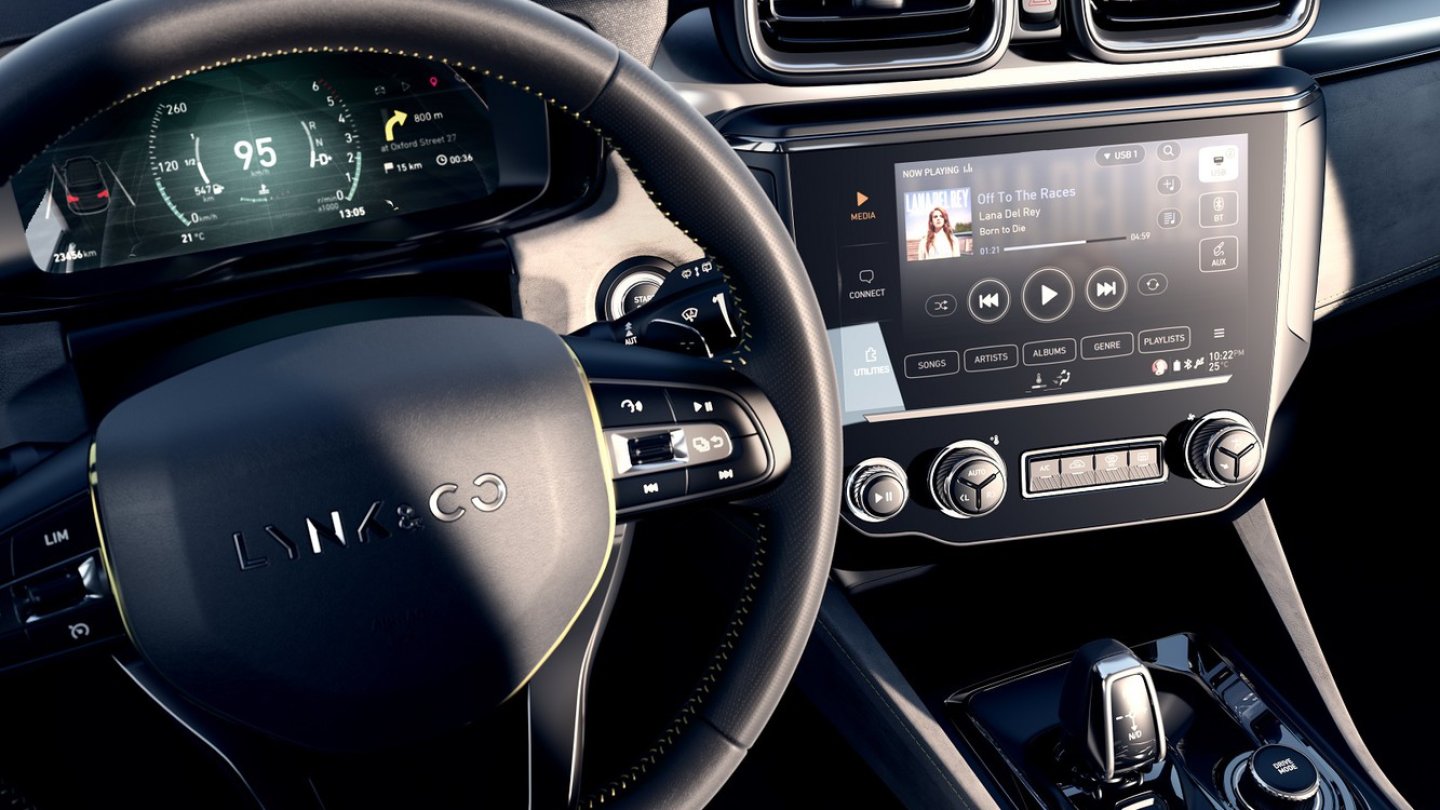 Ansprechend gestaltetes Armaturenbrett im Lynk & Co 03.