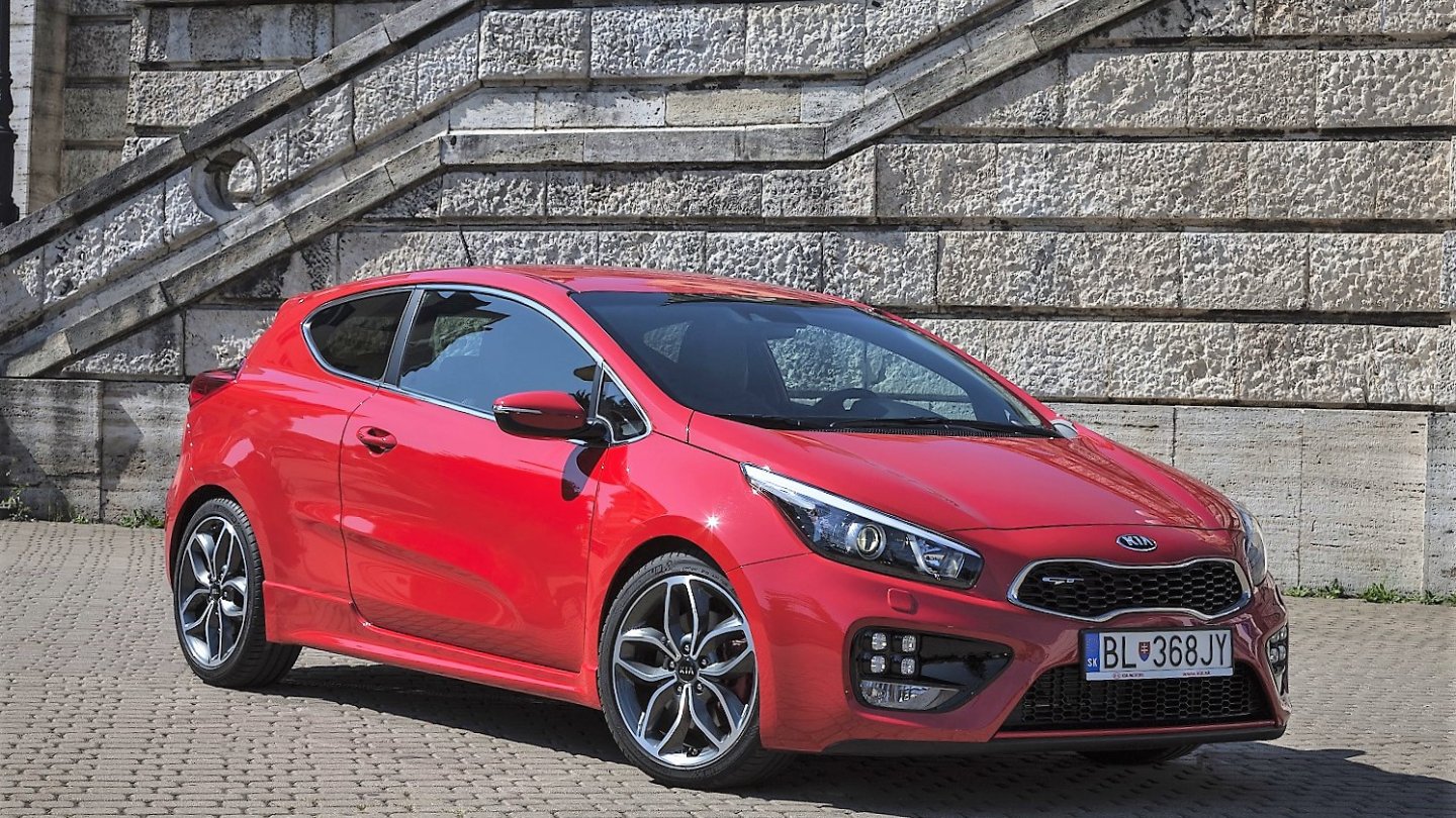 Der Motor kommt aus dem cee´d GT. Hier die dreitürige pro cee´d - Version.