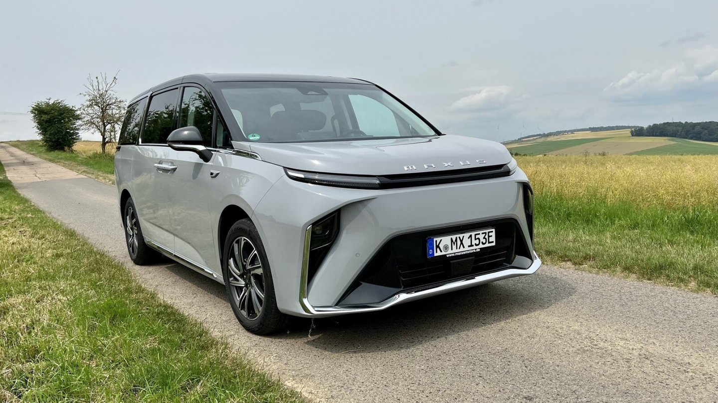 Ab sofort steht der Maxus MIFA 9 bei den Händlern in Deutschland.