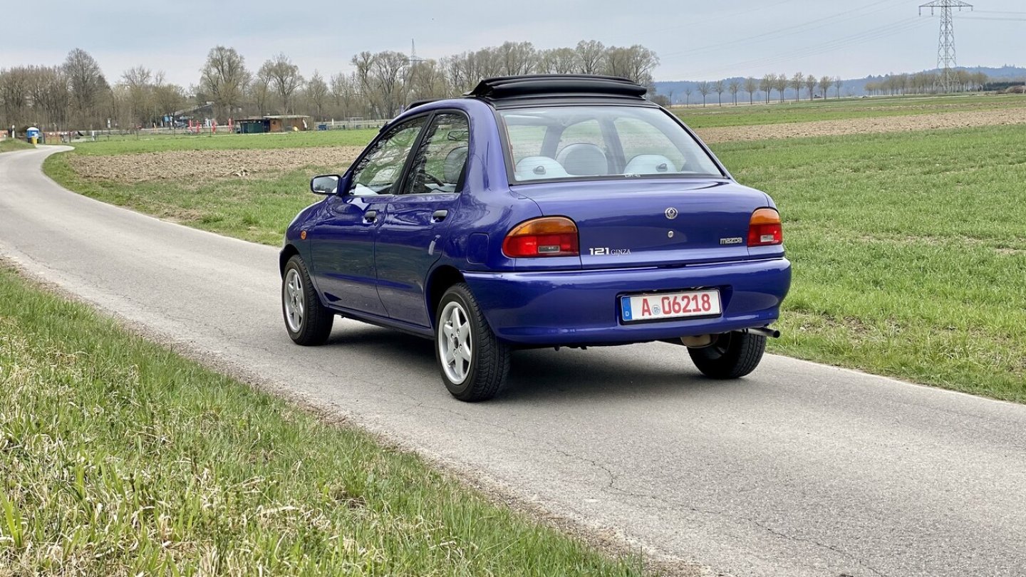 Mit offenem Fatldach auf Tour.