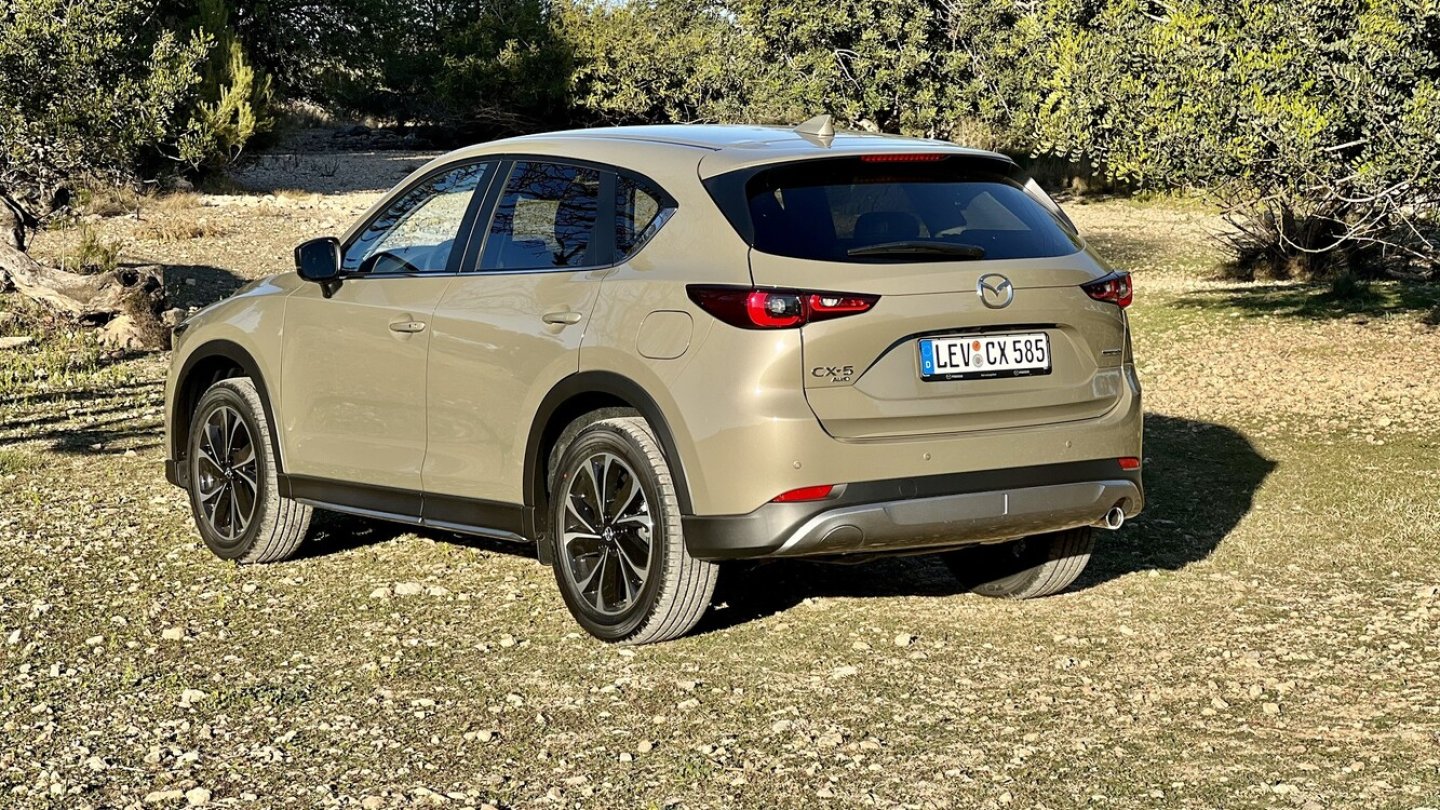 Der angedeutete Unterfahrschutz gehört zur Newground-Ausstattung.