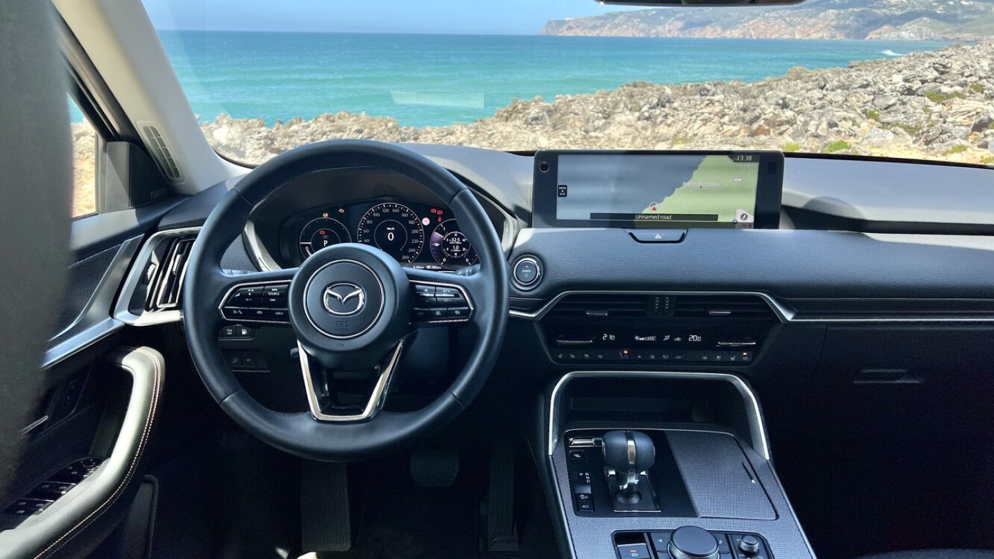 Keine Experimente beim Cockpit. Nicht nur Mazda-Fahrer fühlen sich sofort heimisch.