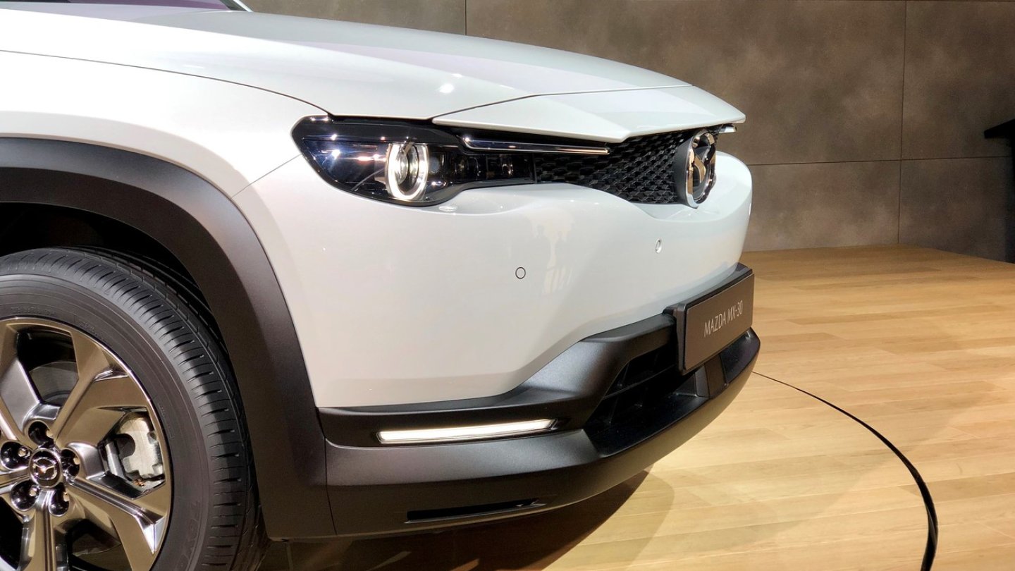 Markante Front am Mazda MX-30.