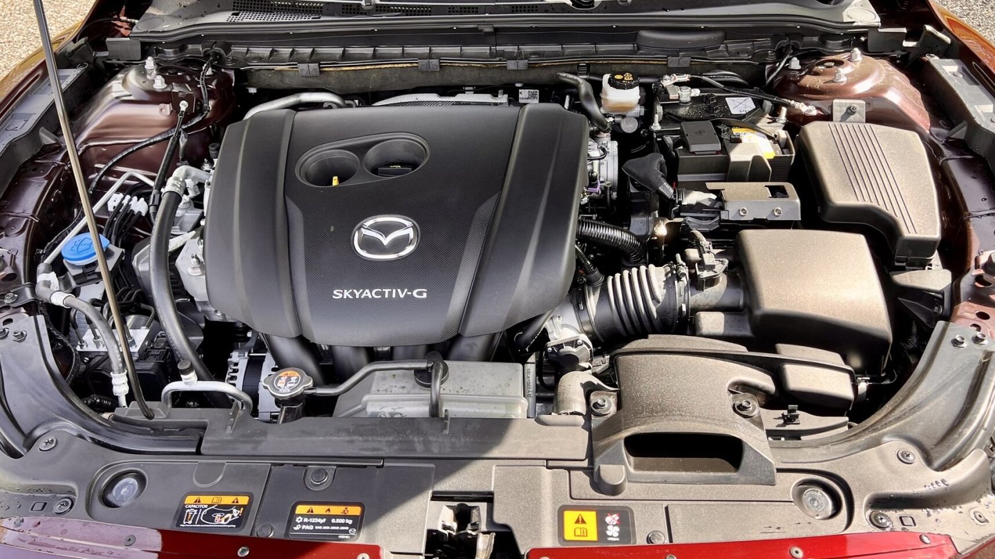 Der 2,5 Liter große Vierzylinder-Benziner leistet 194 PS.