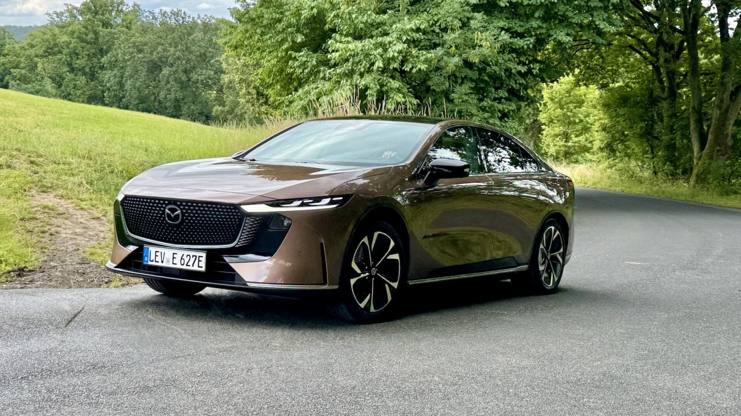 Bei frühsommerlichen Temperaturen konnten wir erste Testkilometer sammeln.