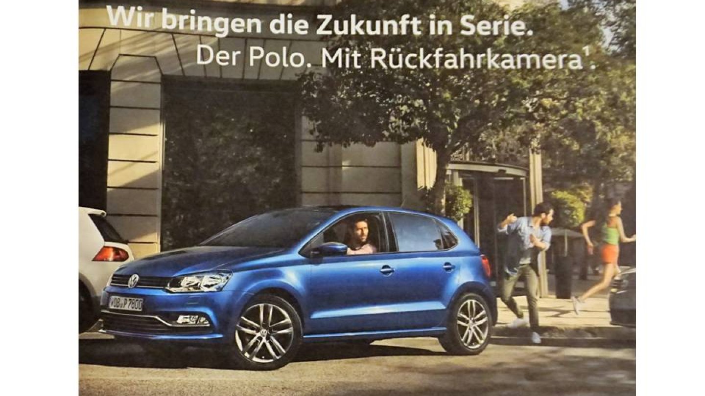 Mann vergisst alles um sich herum und glotzt verschwitzter Frau nach. Willkommen im Jahr 2017!