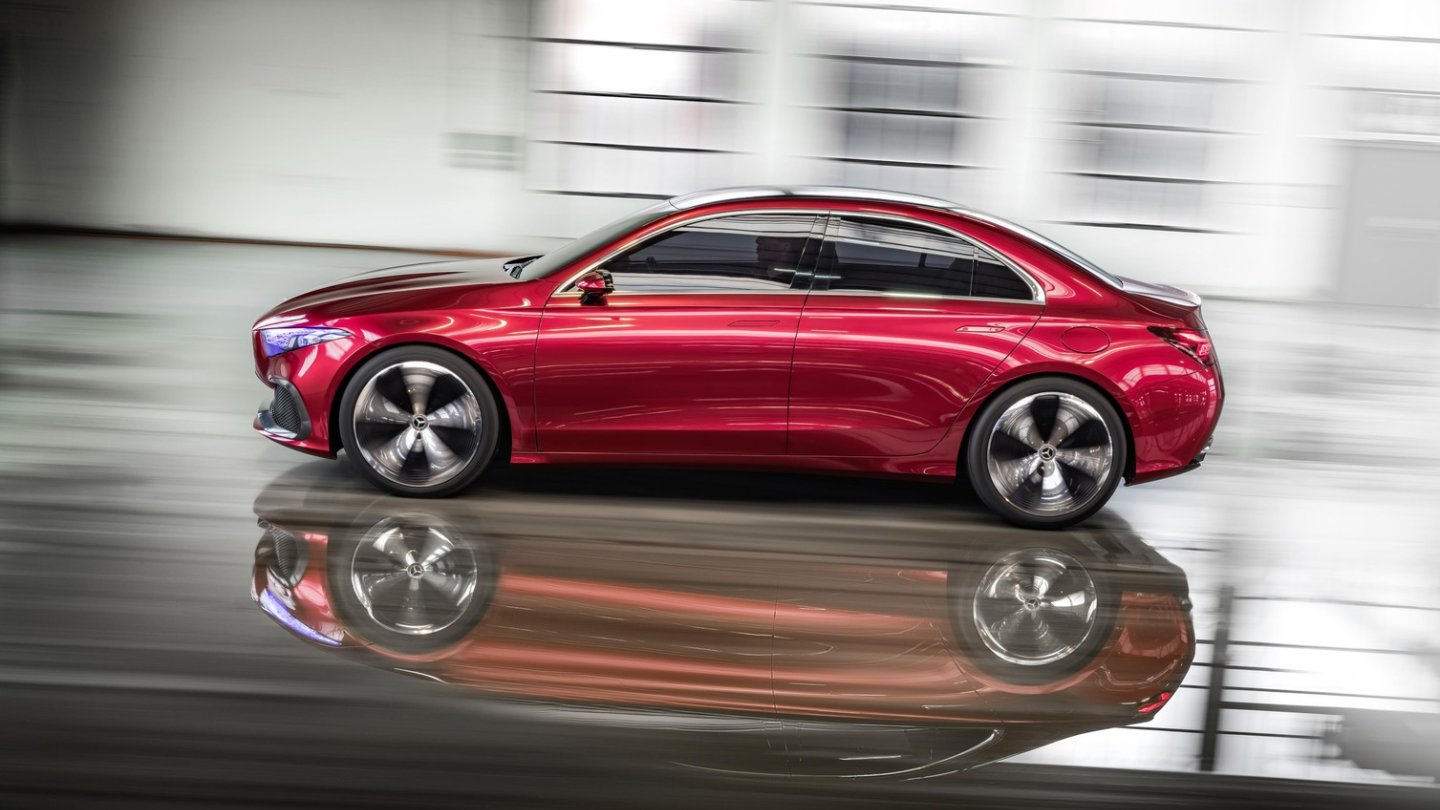 Die nach vorne drängende Frontpartie erinnert angenehm an frühere BMW-Modelle.