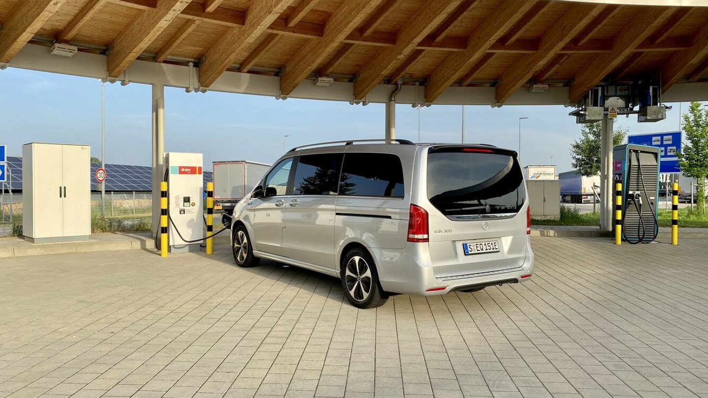 Künftige Batterien sollen standardisiert werden.