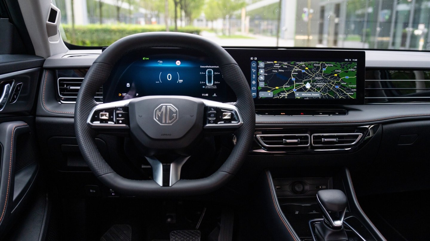 Der MG HS startet als Benziner, kurz darauf folgt der Plug-in Hybrid.