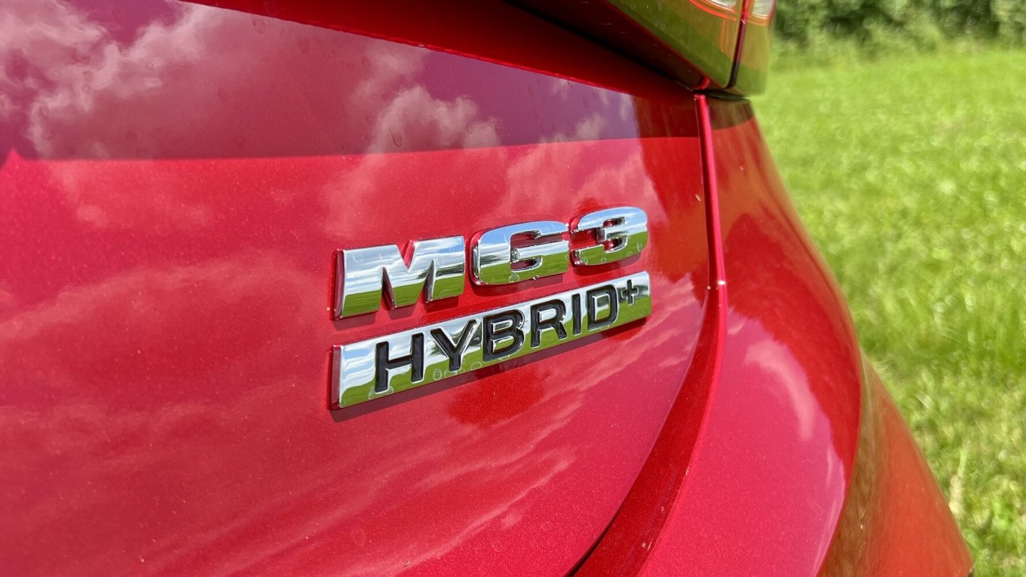 Marktstart als Hybrid+, ein Benziner folgt.