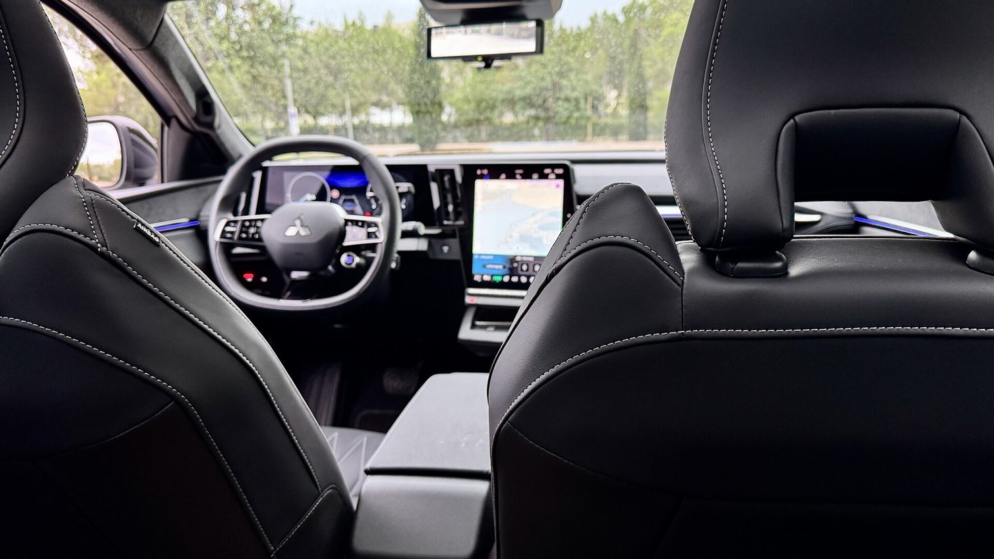 Vom Scenic übernimmt der Mitsubishi Eclipse Cross die Infotainment-Ausstattung.