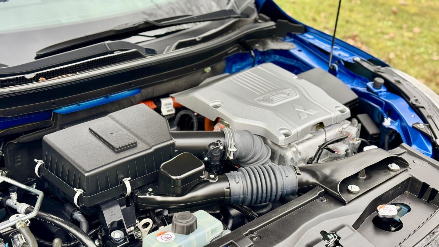 Der Benziner hat 2,4 Liter Hubraum und leistet 98 PS.