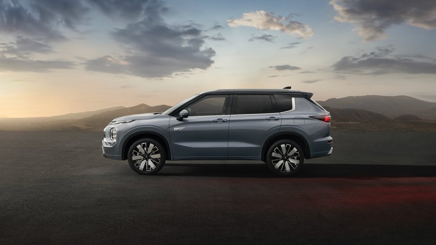 Den neuen Outlander gibt es in vier Ausstattungslinien.