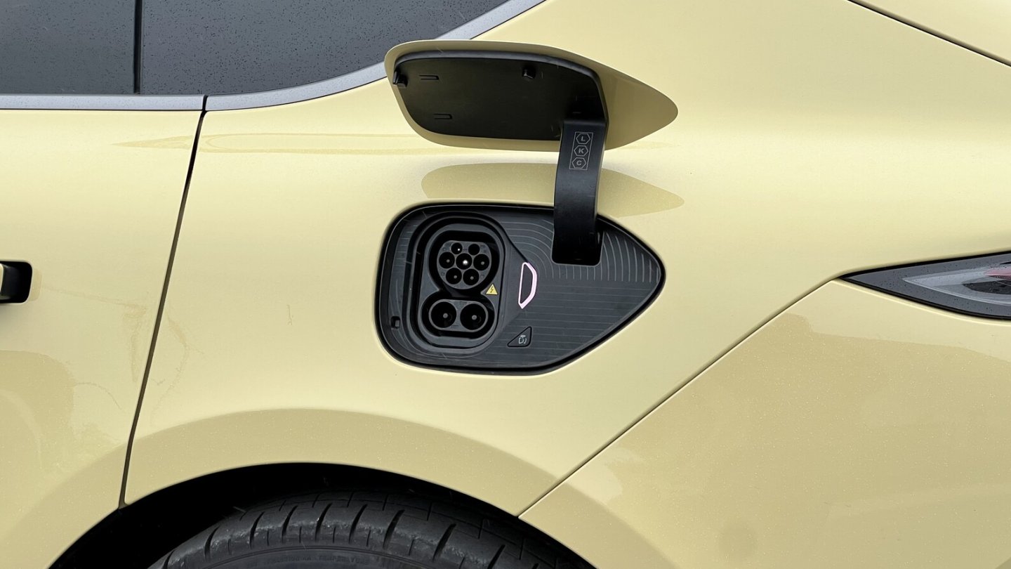 Am Schnelllader realisiert der Nio ET5 maximal 130 kW Leistung.