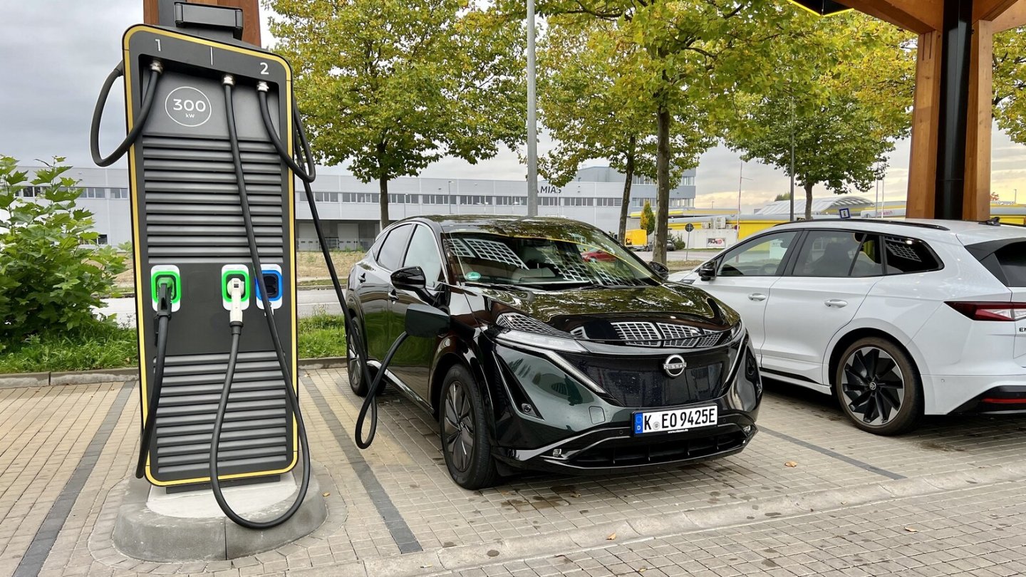 Im Testalltag konnten über 500 km Reichweite erzielt werden.