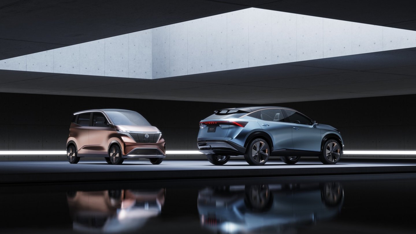 Auch die Studie IMk, links im Bild, feier in Tokio Premiere.