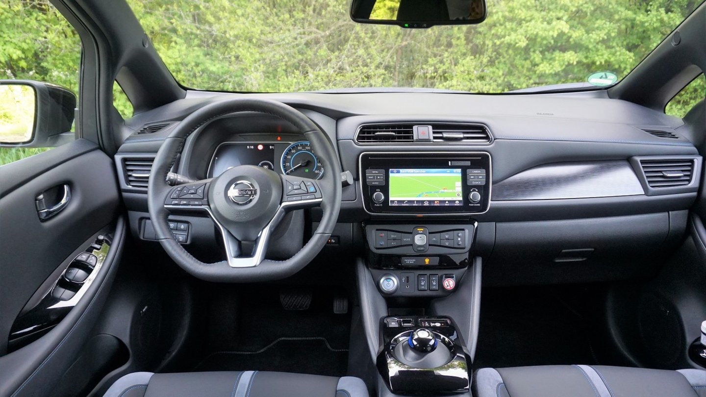 Das Cockpit im Nissan Leaf ist übersichtlich und leicht bedienbar.